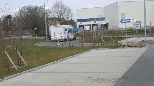 Einem Ort wurde ein Foto hinzugefügt