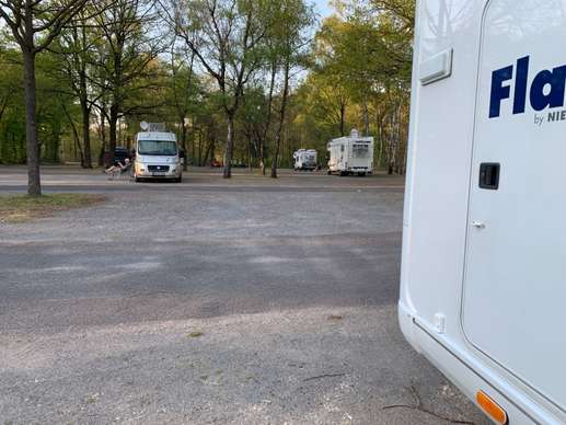 Einem Ort wurde ein Foto hinzugefügt