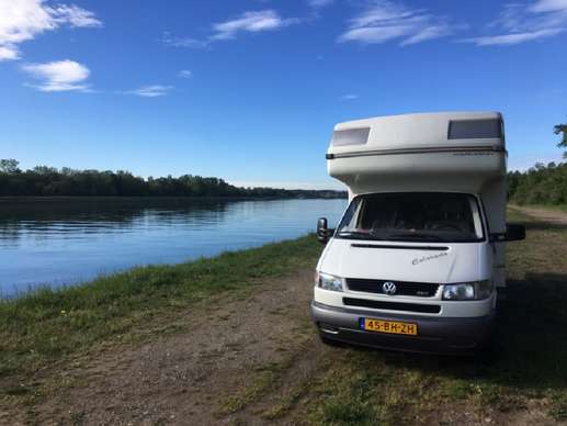 Een foto toegevoegd aan een locatie