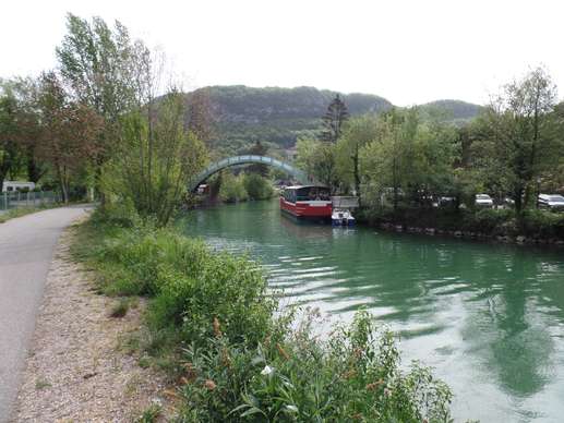 Added a photo to a location