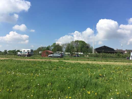 Einem Ort wurde ein Foto hinzugefügt