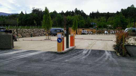 Added a photo to a location