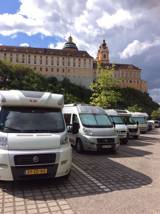 Einem Ort wurde ein Foto hinzugefügt