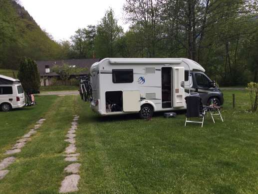 Einem Ort wurde ein Foto hinzugefügt