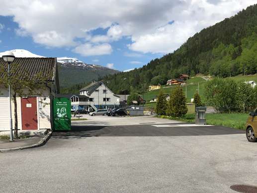 Einem Ort wurde ein Foto hinzugefügt