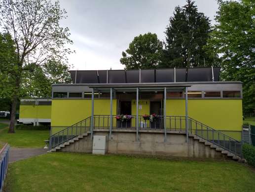 Einem Ort wurde ein Foto hinzugefügt
