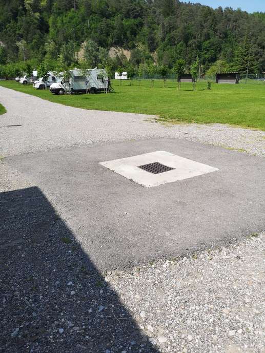 Einem Ort wurde ein Foto hinzugefügt