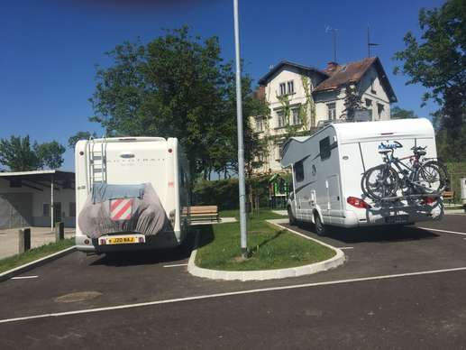 Einem Ort wurde ein Foto hinzugefügt