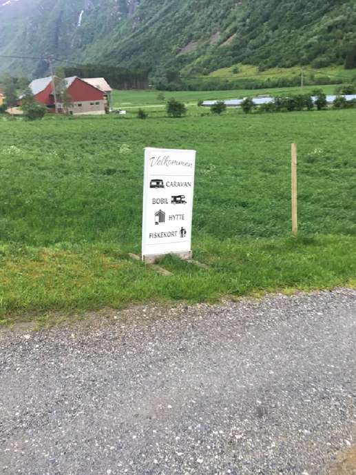 Einem Ort wurde ein Foto hinzugefügt