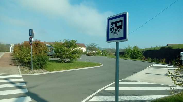 Aire de Camping-Car La Clayette