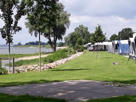 Ajout d'une photo à un emplacement