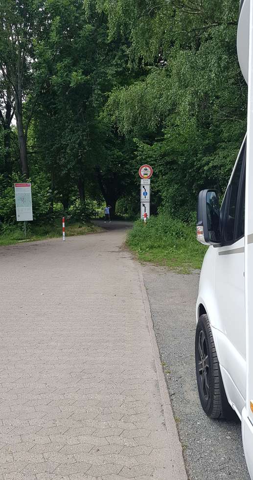 Einem Ort wurde ein Foto hinzugefügt