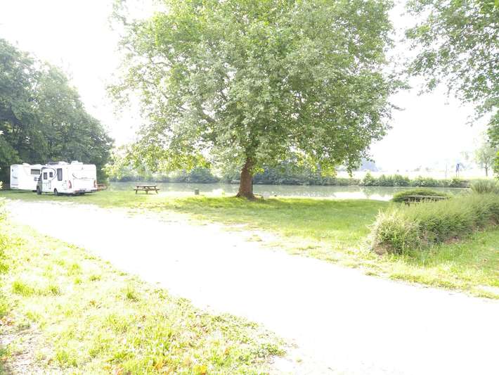 Aire de Camping-Car Vic-sur-Aisne