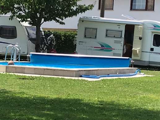 Einem Ort wurde ein Foto hinzugefügt