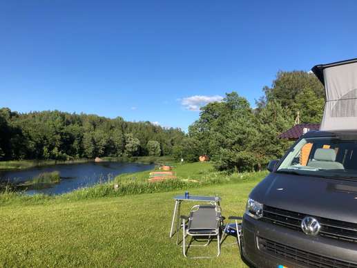 Einem Ort wurde ein Foto hinzugefügt