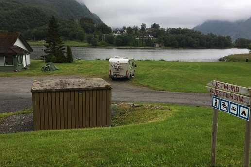 Added a photo to a location