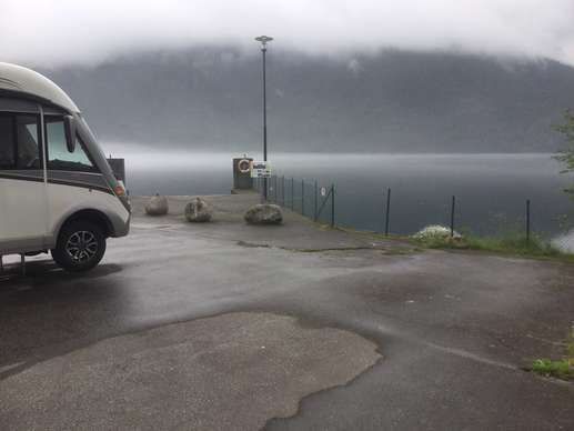 Einem Ort wurde ein Foto hinzugefügt