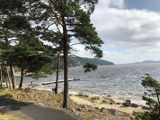 Added a photo to a location