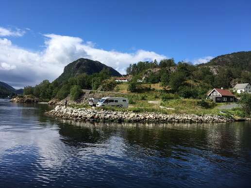 Added a photo to a location