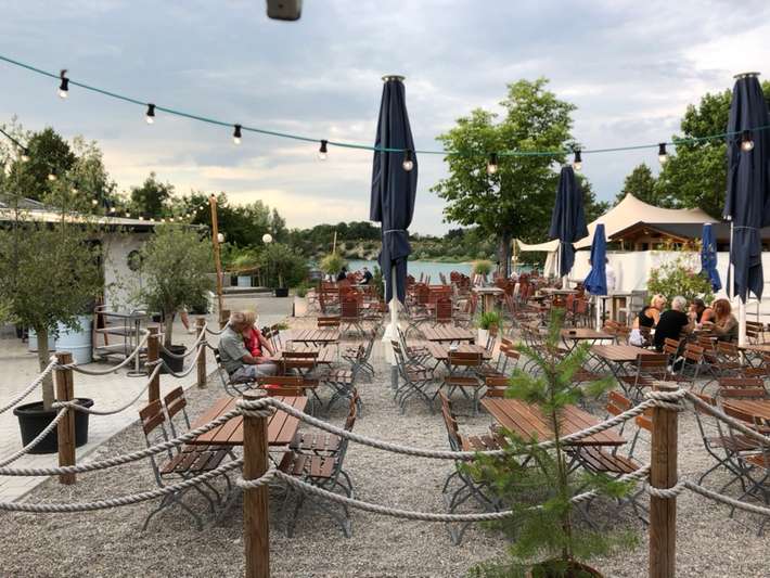 Parking Pucher Meer