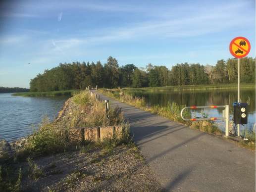 Added a photo to a location