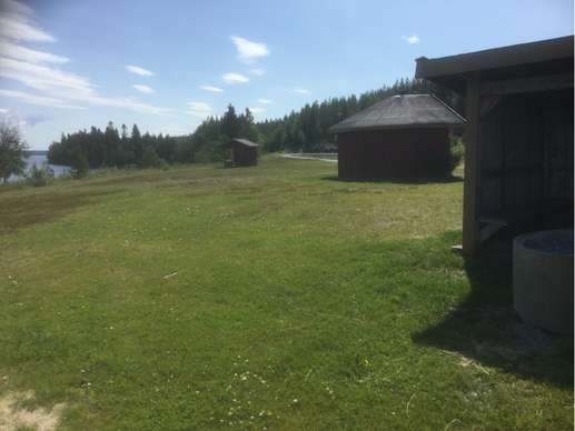 Added a photo to a location