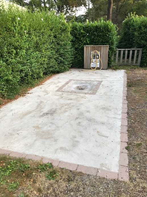 Einem Ort wurde ein Foto hinzugefügt
