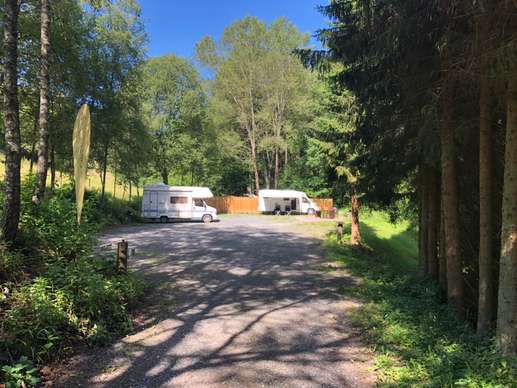 Einem Ort wurde ein Foto hinzugefügt