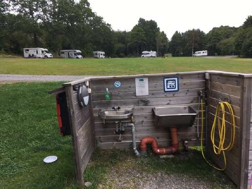 Einem Ort wurde ein Foto hinzugefügt