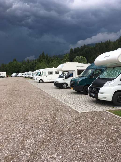 Einem Ort wurde ein Foto hinzugefügt