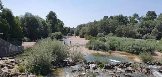 Added a photo to a location