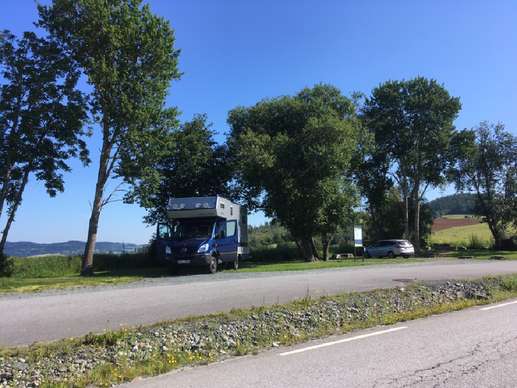 Einem Ort wurde ein Foto hinzugefügt
