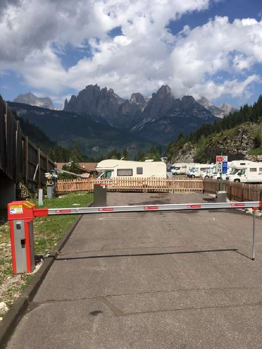 Einem Ort wurde ein Foto hinzugefügt