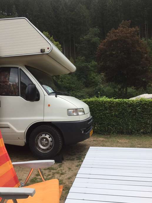 Einem Ort wurde ein Foto hinzugefügt