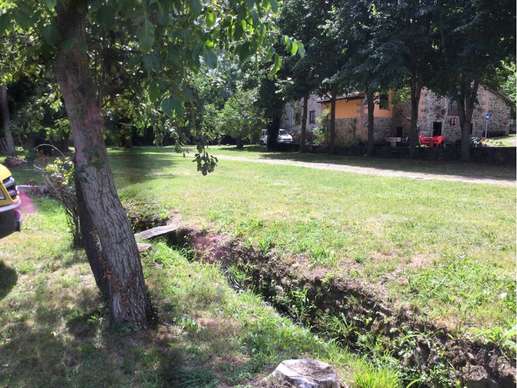 Added a photo to a location