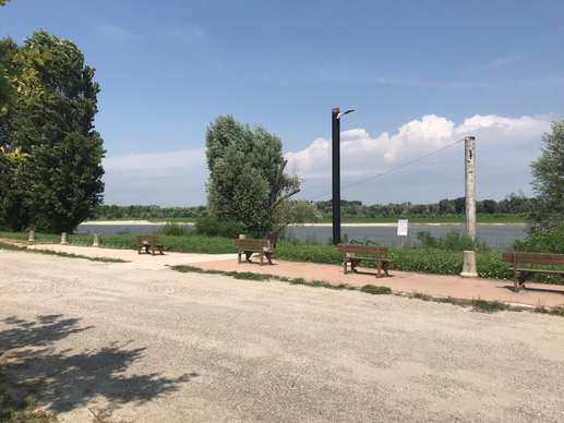 Added a photo to a location