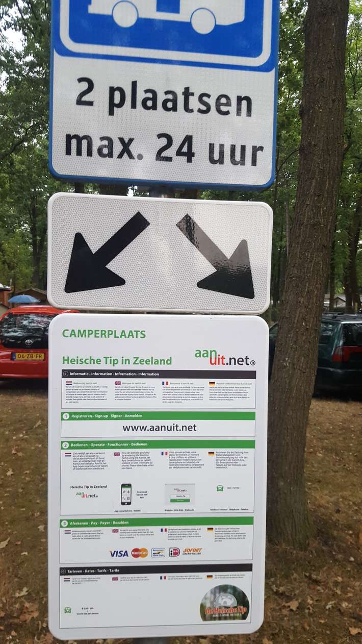 Parking bij Camping De Heische Tip