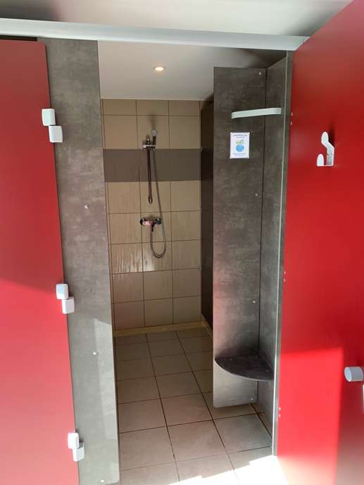 Einem Ort wurde ein Foto hinzugefügt