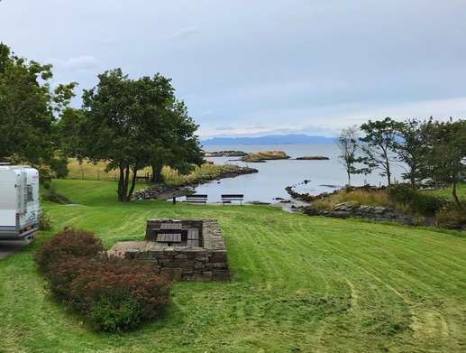 Added a photo to a location