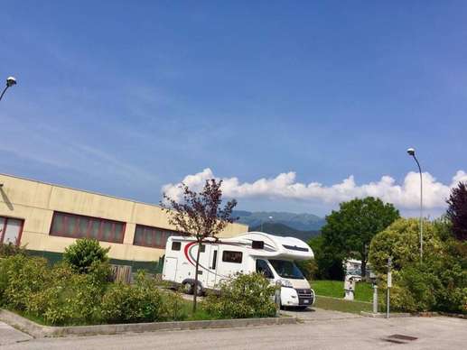 Aggiunta una foto a una posizione