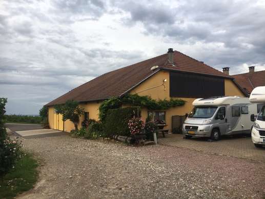 Einem Ort wurde ein Foto hinzugefügt