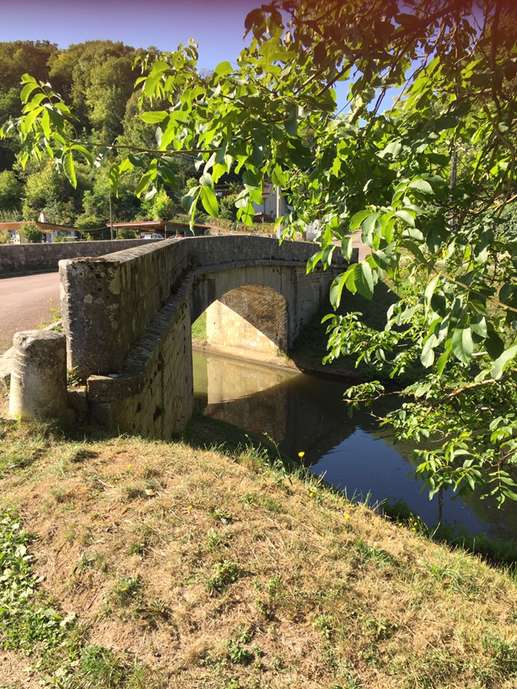 Einem Ort wurde ein Foto hinzugefügt