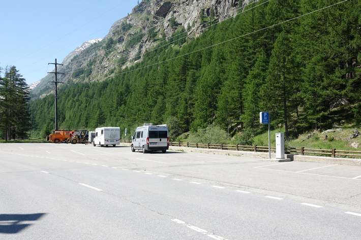 Parking Saas Almagell