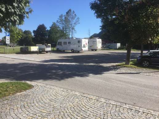 Einem Ort wurde ein Foto hinzugefügt