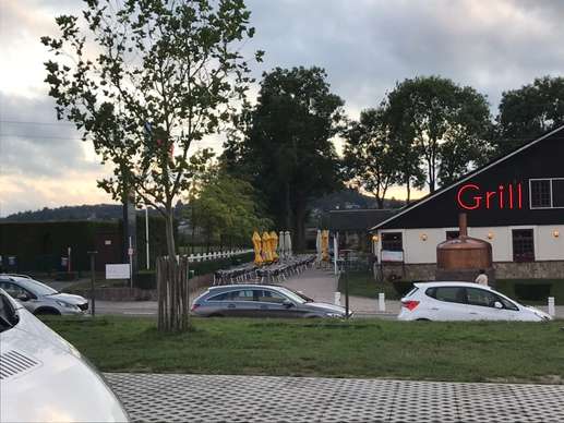Einem Ort wurde ein Foto hinzugefügt