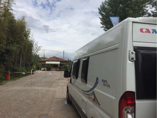 Een foto toegevoegd aan een locatie