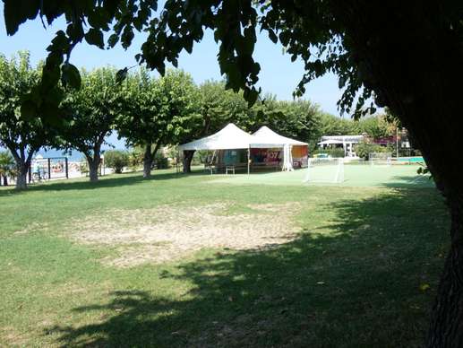 Einem Ort wurde ein Foto hinzugefügt
