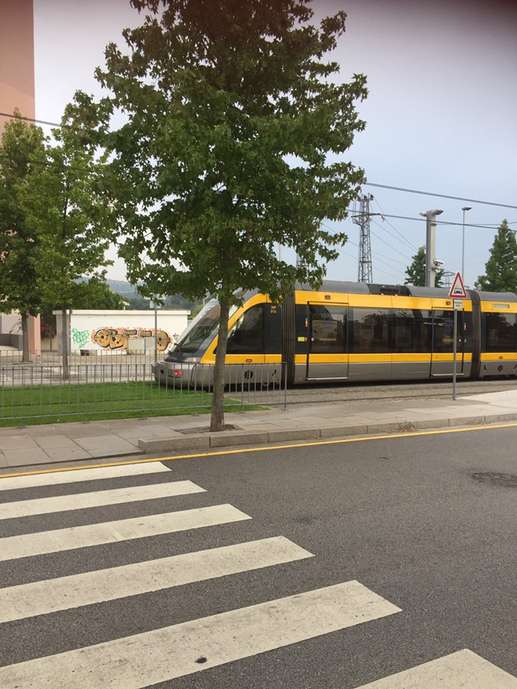 Einem Ort wurde ein Foto hinzugefügt