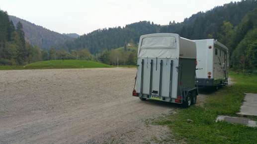 Einem Ort wurde ein Foto hinzugefügt