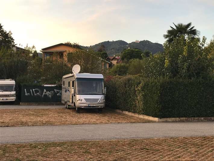 Posteggio Allo Stadio